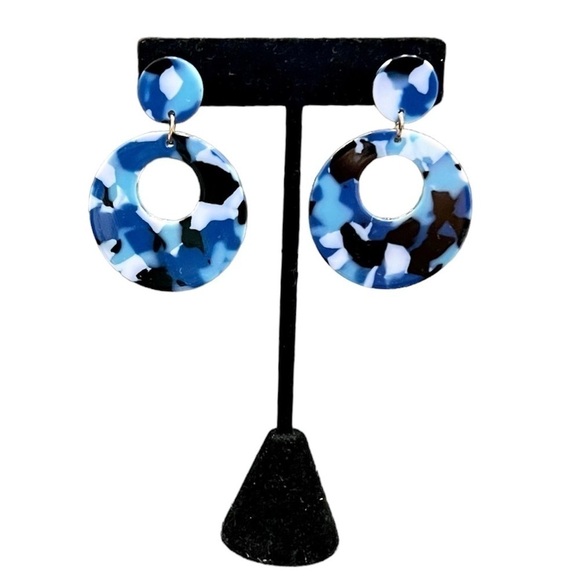 Lightweight Tortoise Shell Acetate Post-back Earrings in Blue White Black - Picture 1 of 5